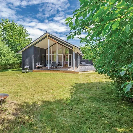 Two-bedroom In Holiday home
