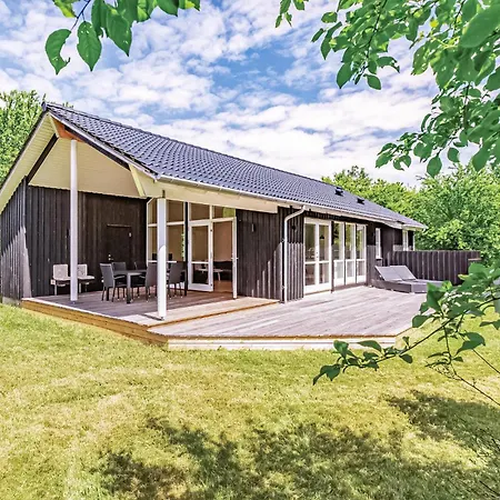 Two-bedroom In Vakantiehuis Gorlev